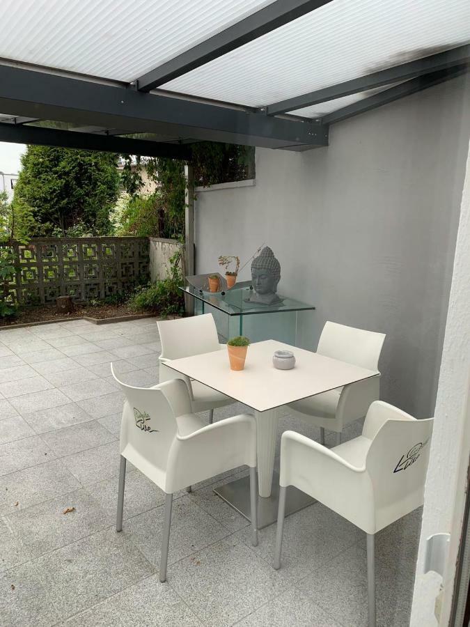 Hotel Und Apartment Garni Eurode Live แฮร์โซเกนราธ ภายนอก รูปภาพ